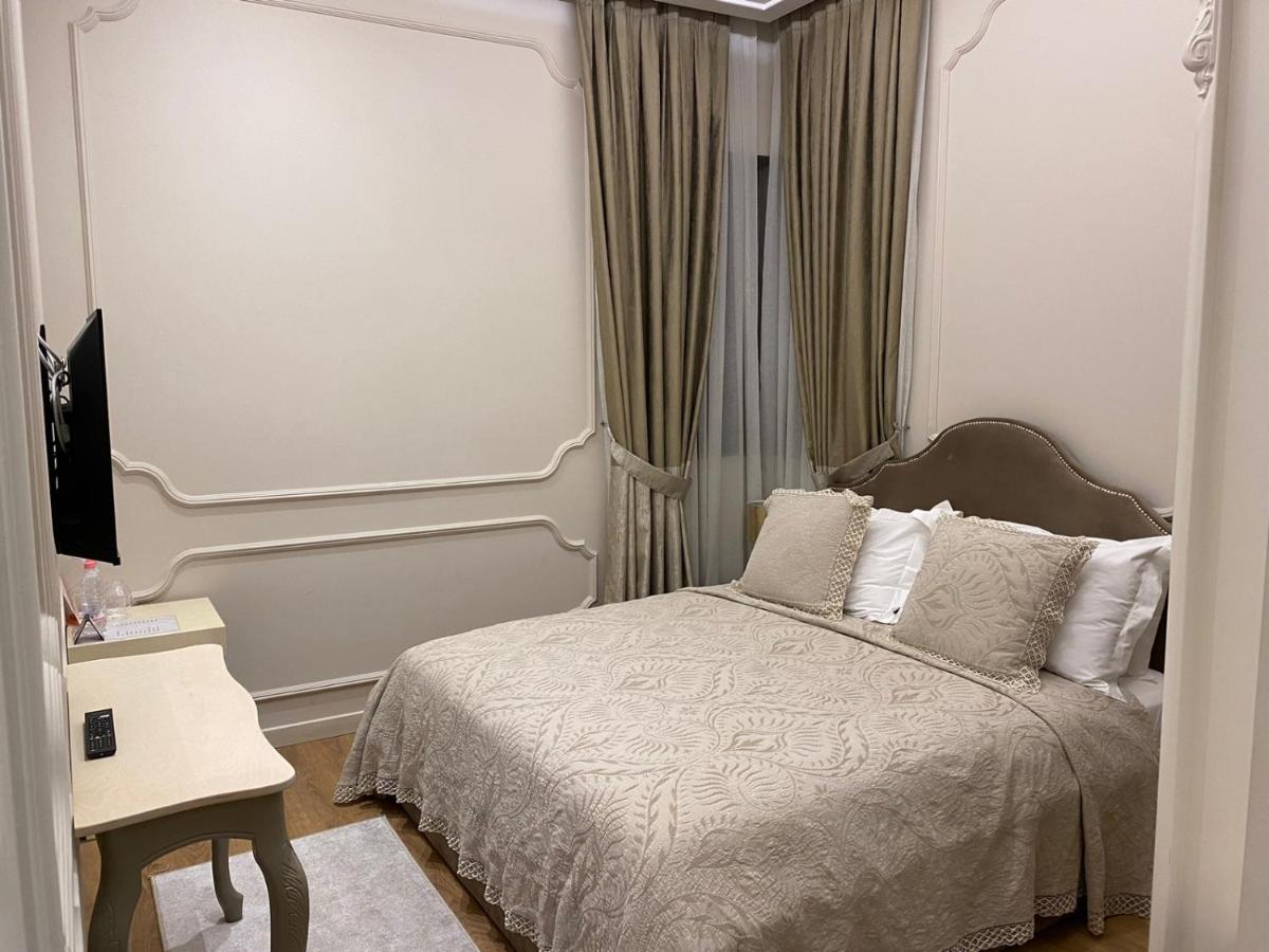 Boutique 135 4* Tirana